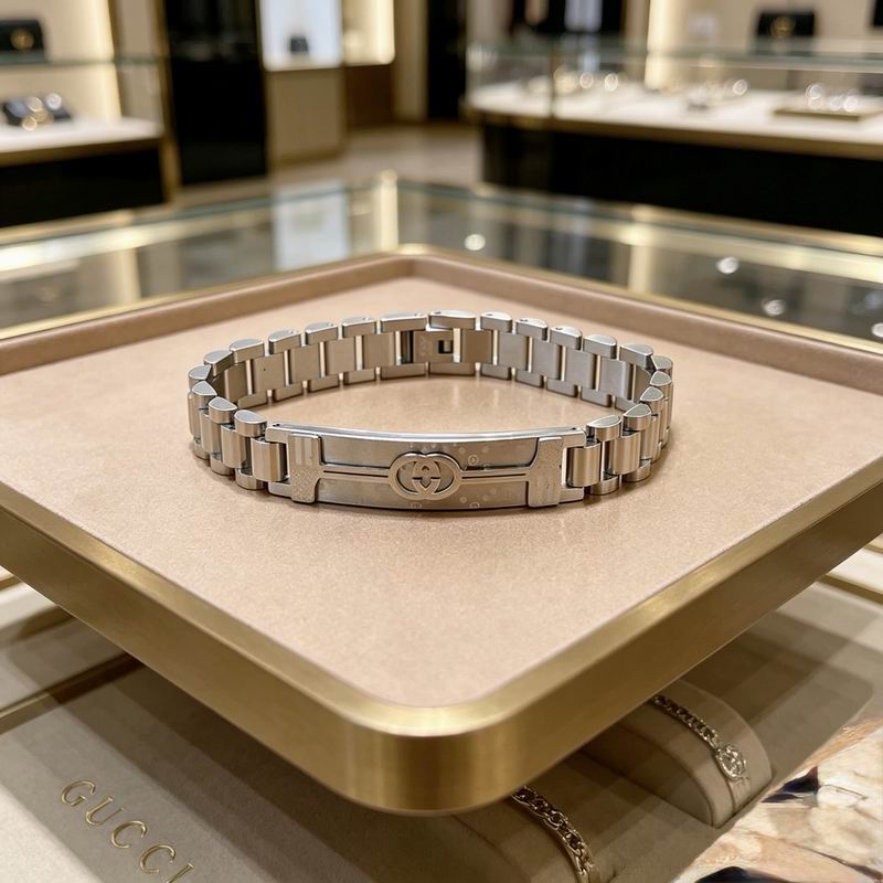 Gucci Bracelet 06yxs29